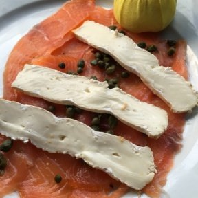 Gluten-free smoked salmon appetizer from Spris Pizza